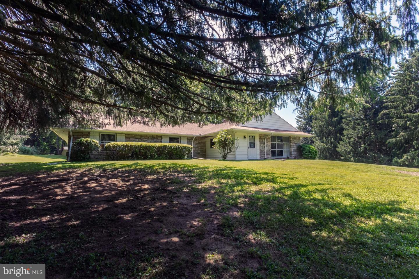 825 Crum Creek Rd