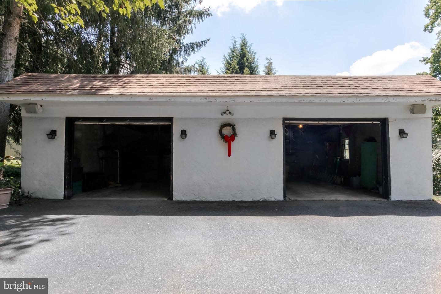 825 Crum Creek Rd