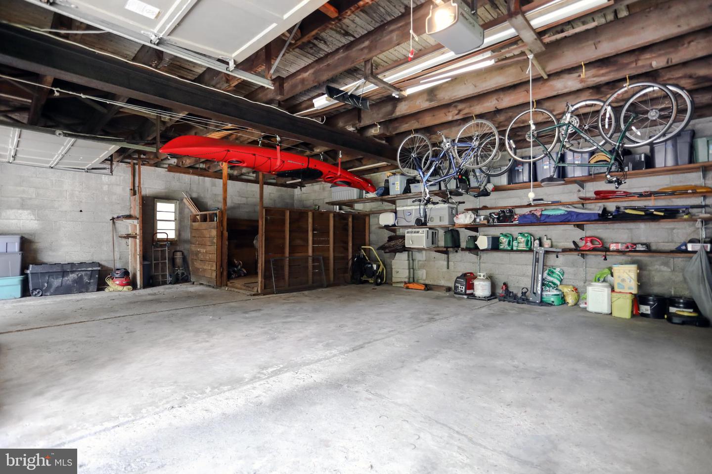 825 Crum Creek Rd