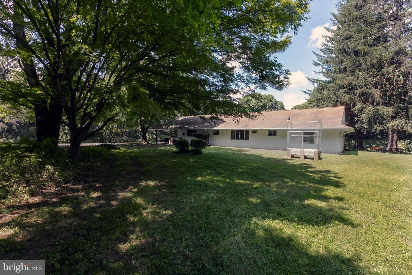 825 Crum Creek Rd
