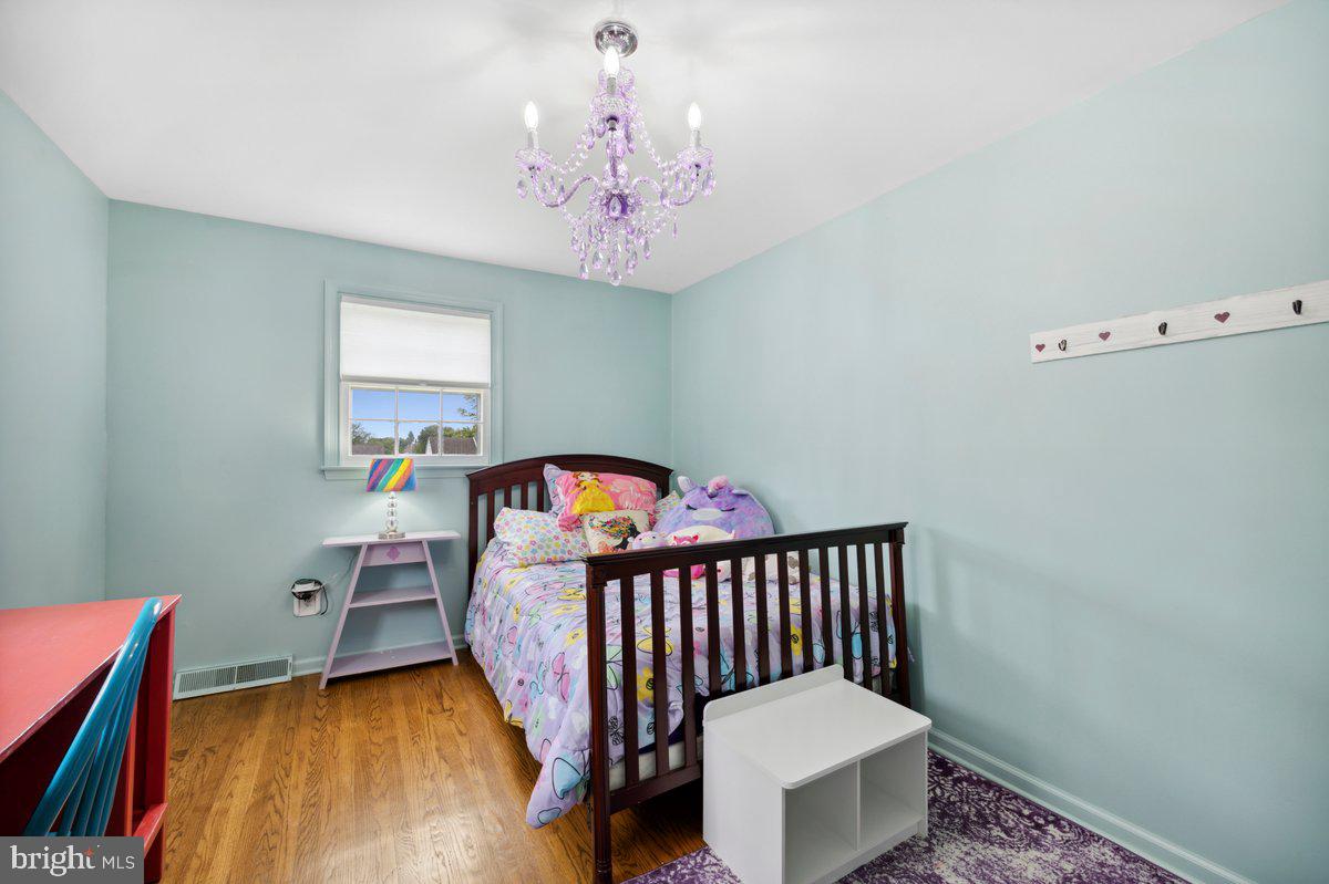 1204 Ellston Rd