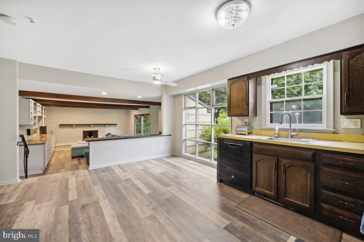 1204 Ellston Rd