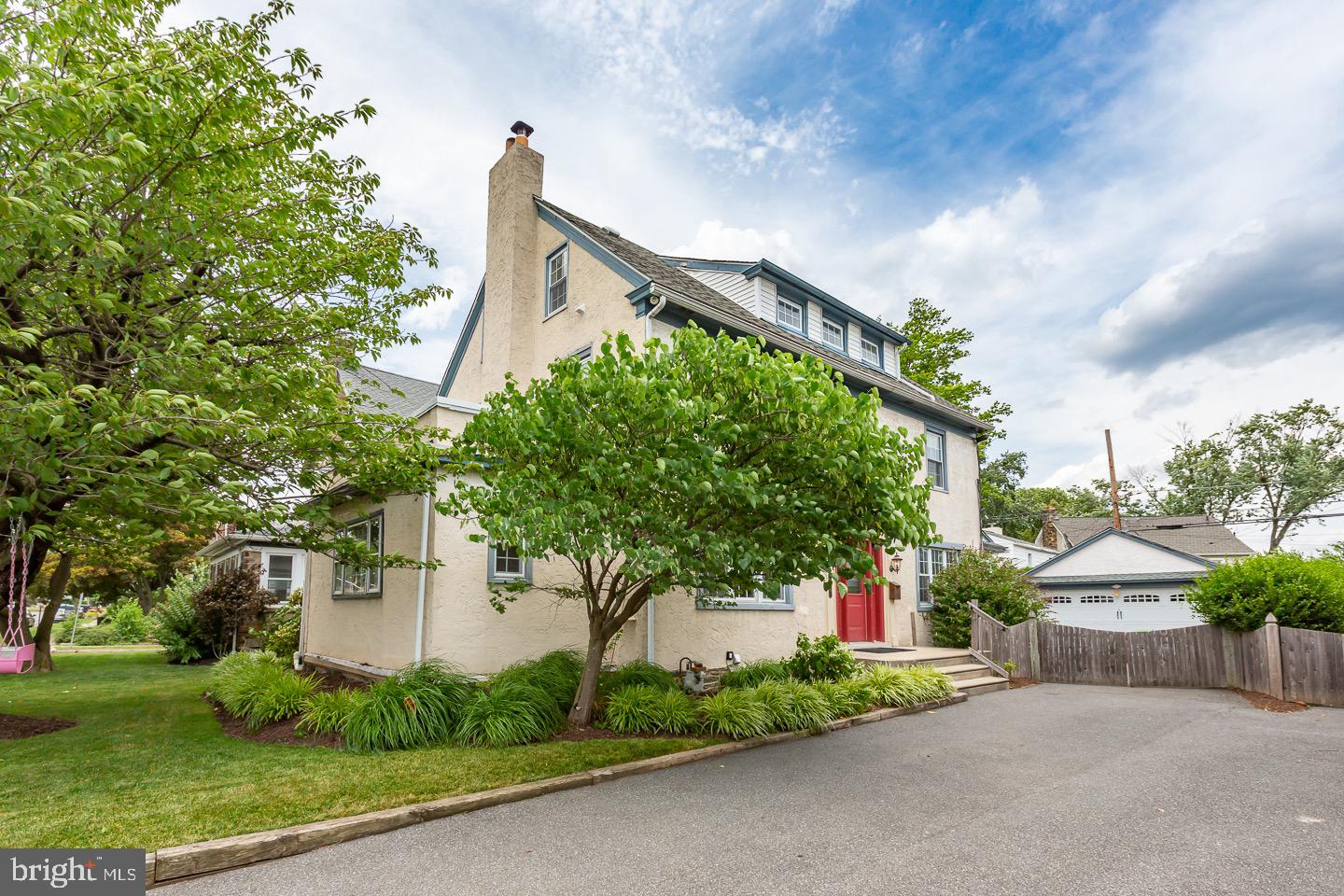 809 Darby Rd