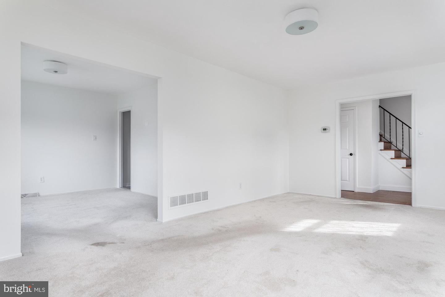 201 Washington Ave #202