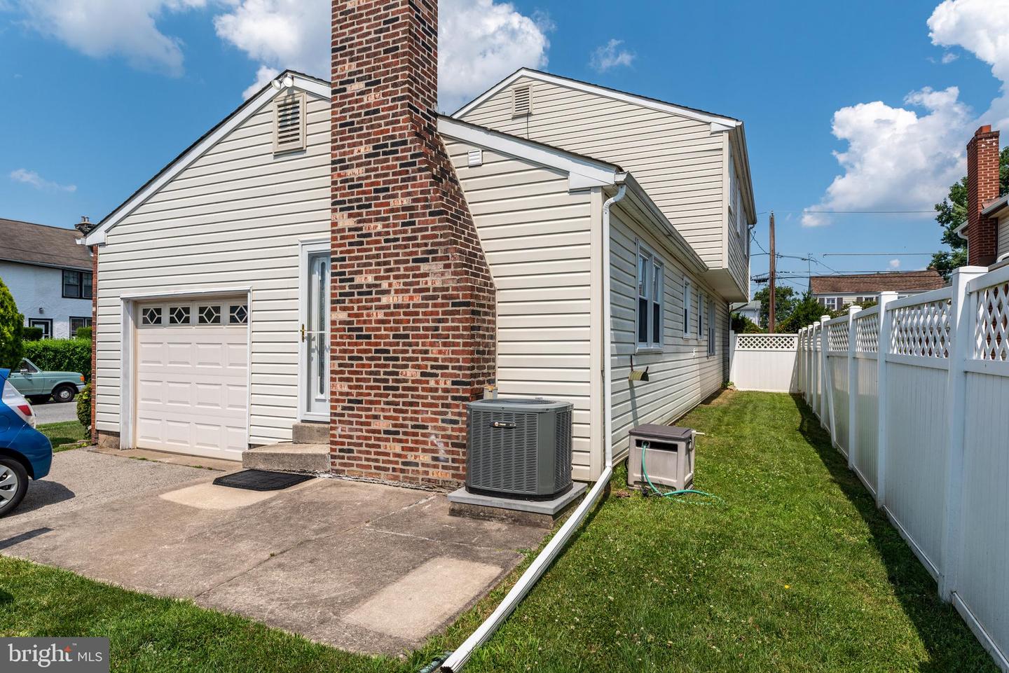 201 Washington Ave #202