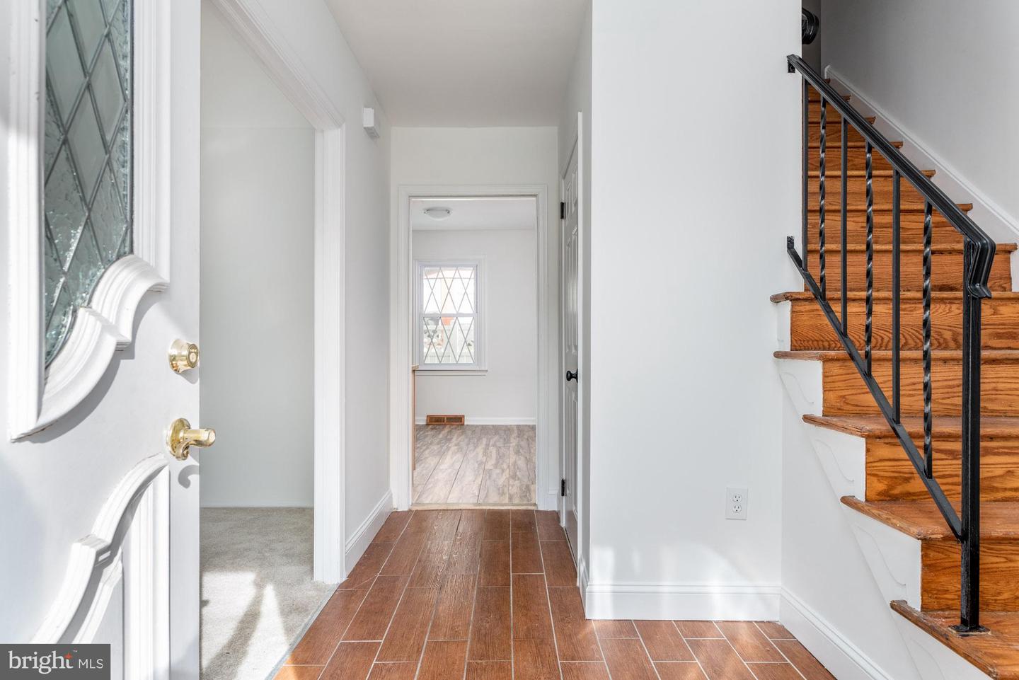 201 Washington Ave #202