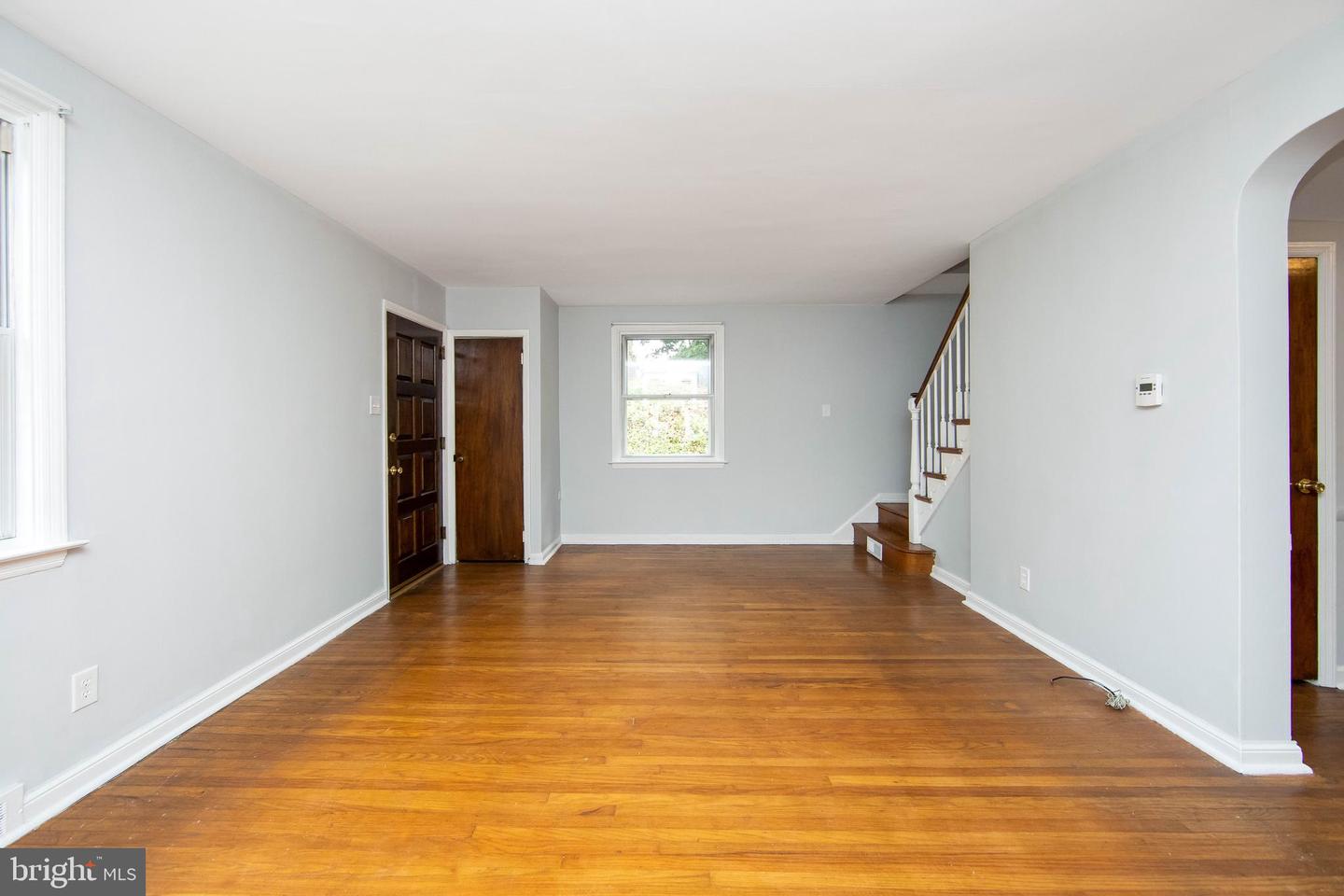 711 N Providence Rd