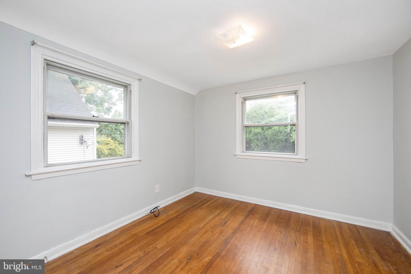 711 N Providence Rd