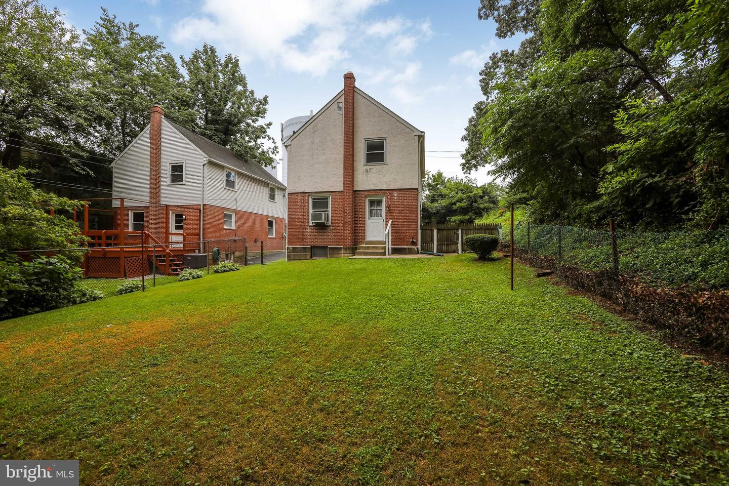 711 N Providence Rd