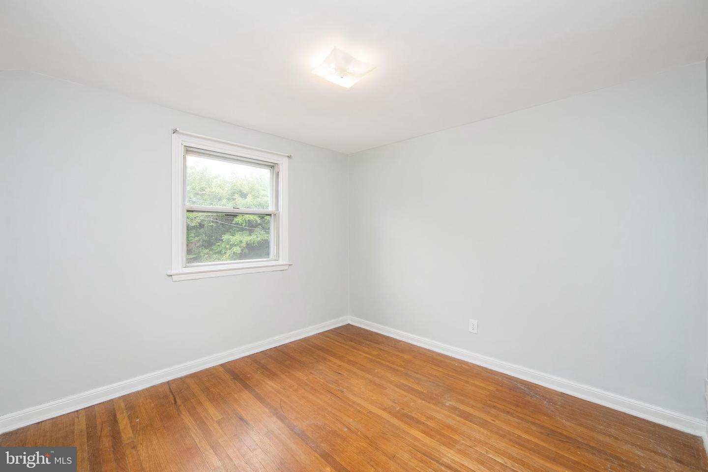 711 N Providence Rd
