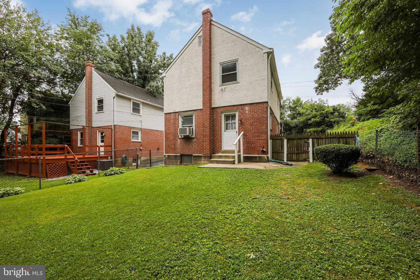 711 N Providence Rd