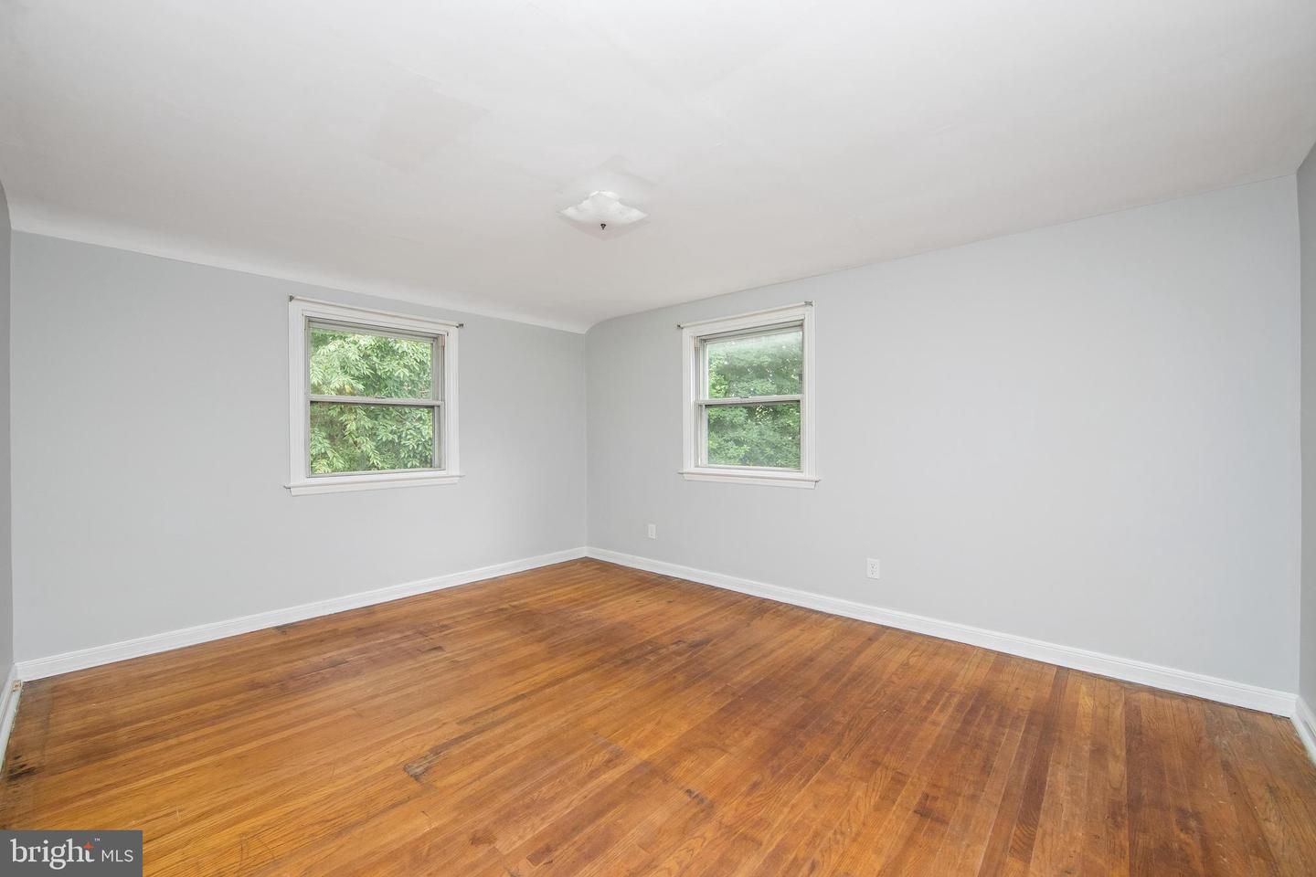 711 N Providence Rd