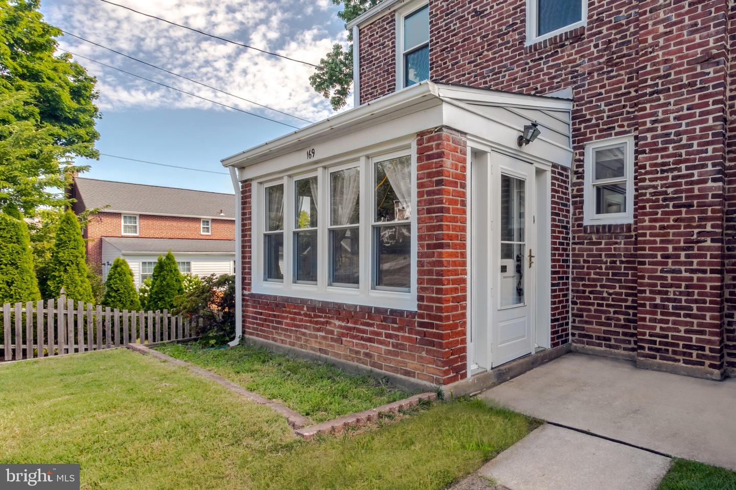 169 Woodbine Rd