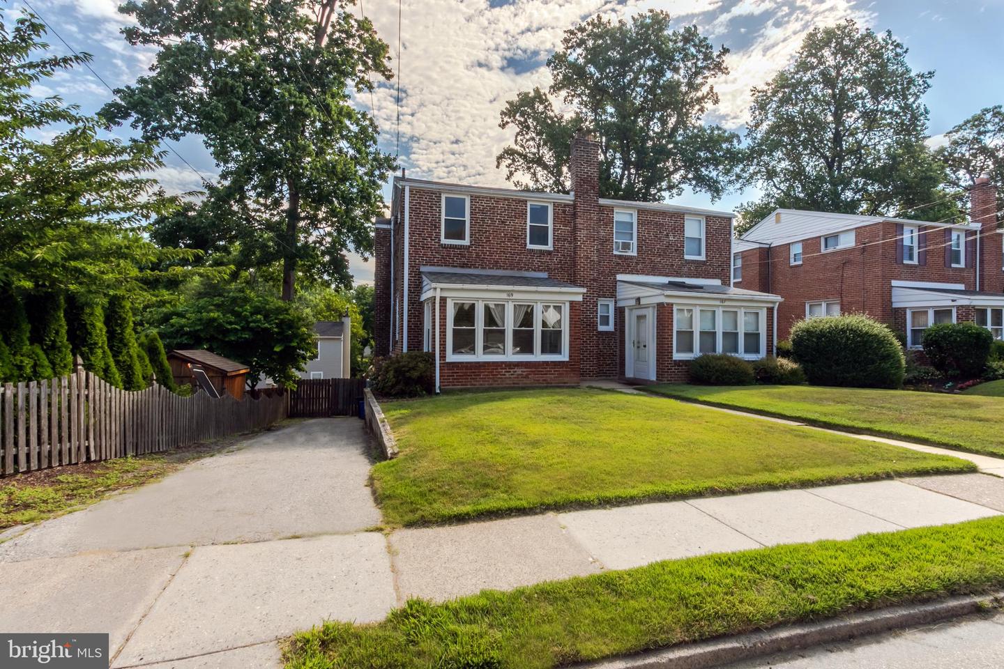 169 Woodbine Rd