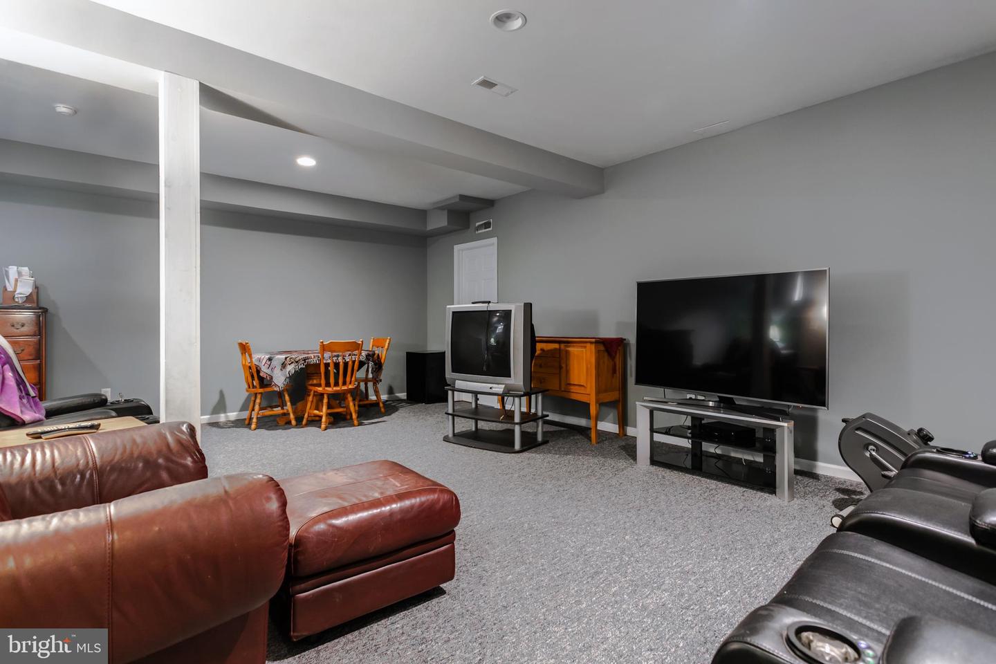 404 Upland Rd