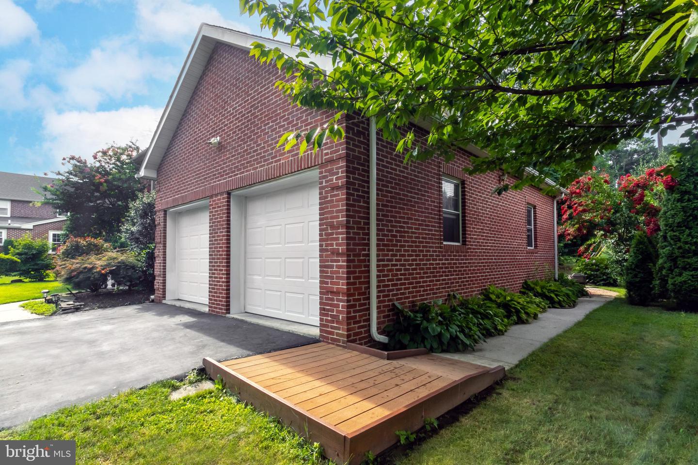 404 Upland Rd