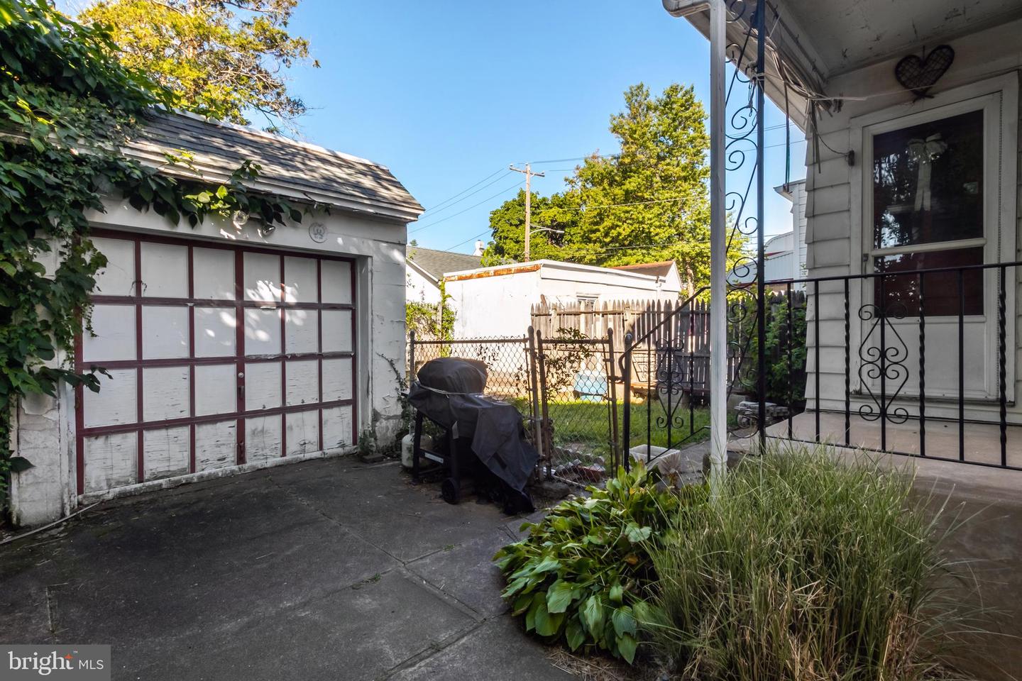 434 Larchwood Ave