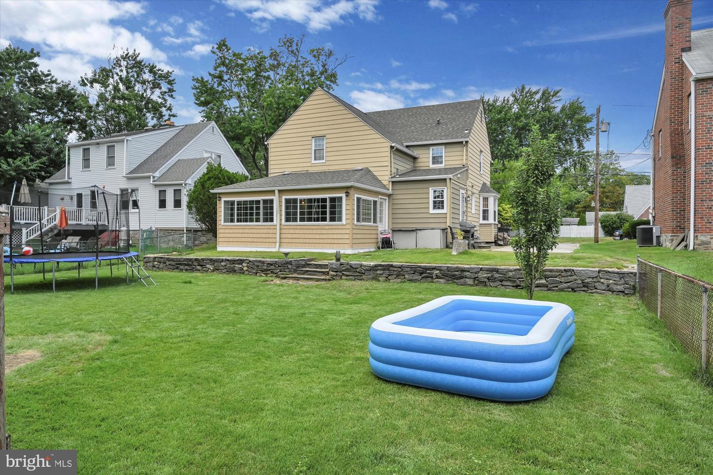 1415 Dorchester Rd