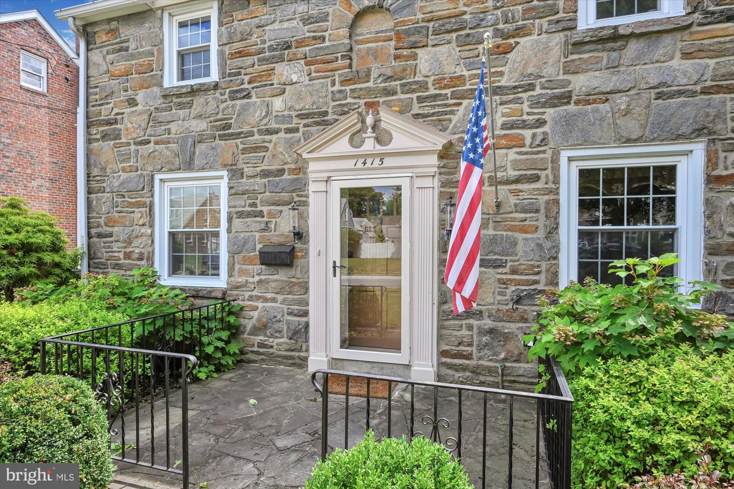 1415 Dorchester Rd