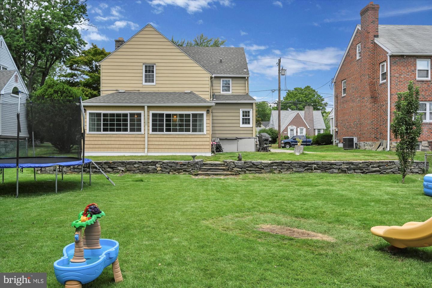 1415 Dorchester Rd