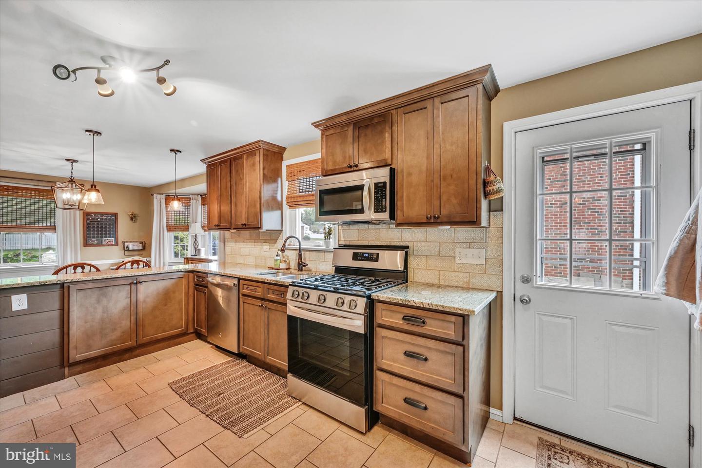 1415 Dorchester Rd