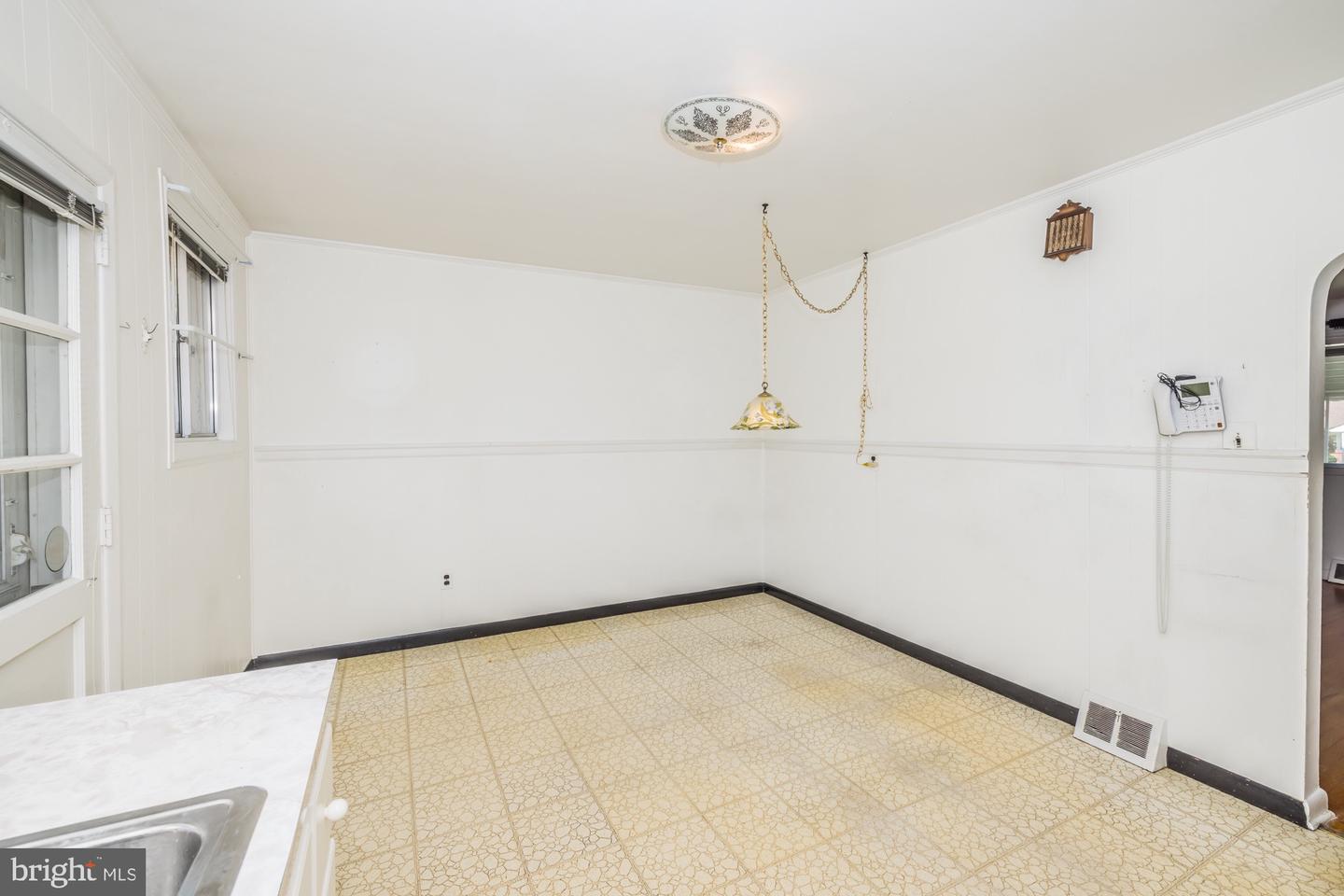 304 Marianville Rd