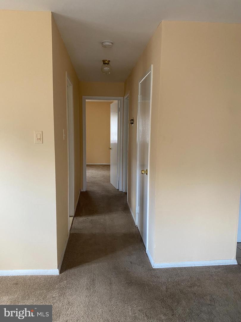 219 Glenside Ave #B