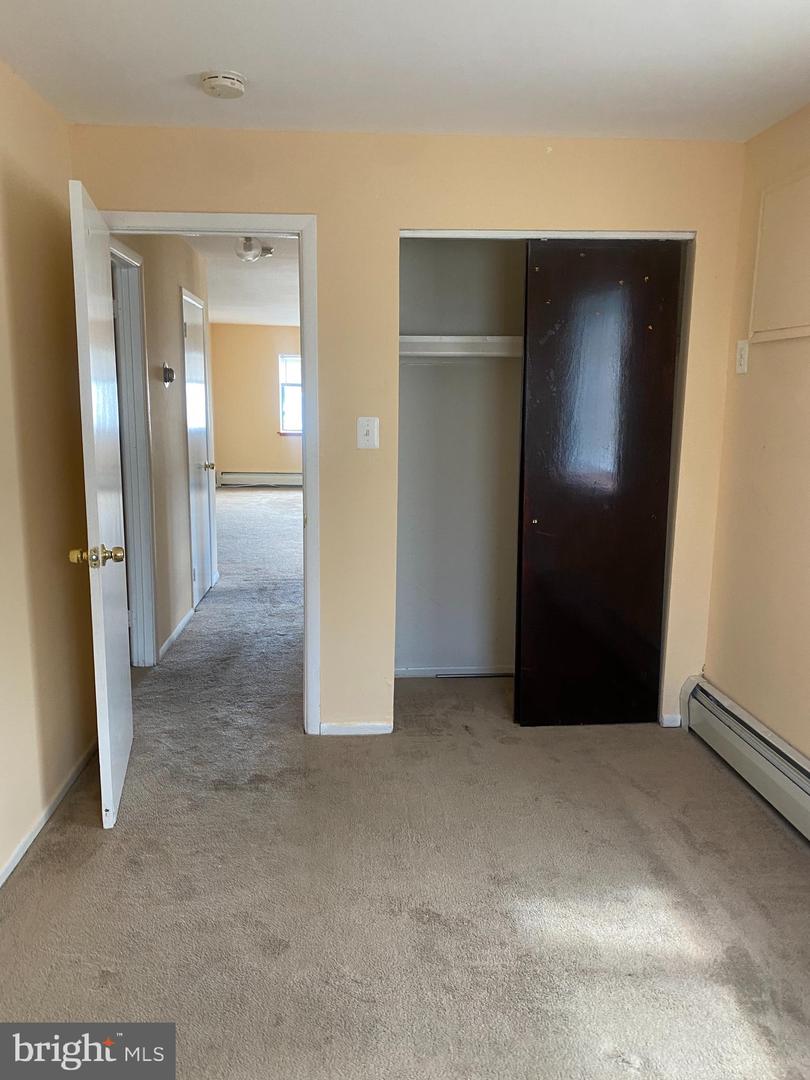 219 Glenside Ave #B