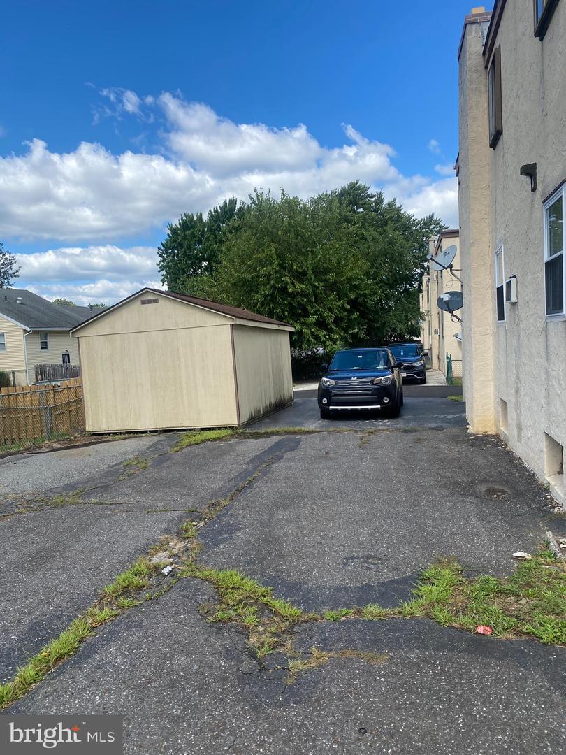 219 Glenside Ave #B