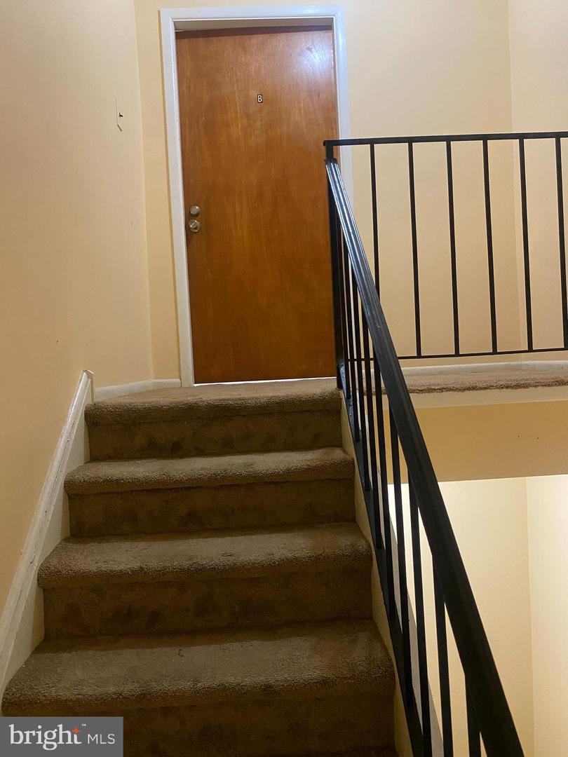 219 Glenside Ave #B