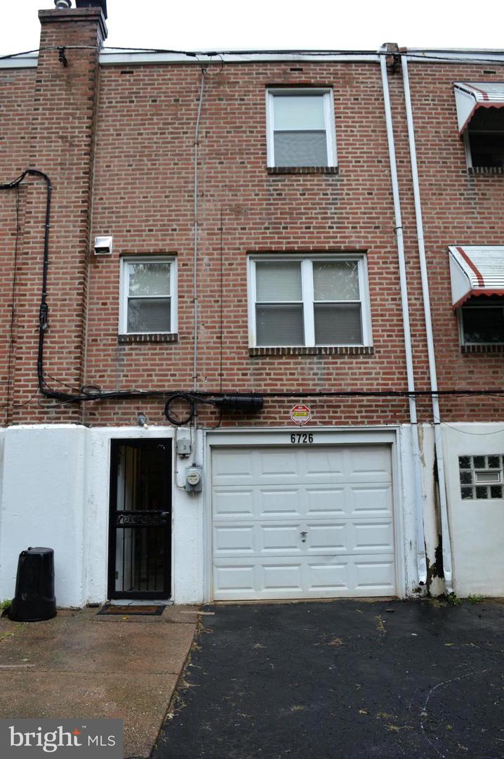 6726 Montgomery Ave