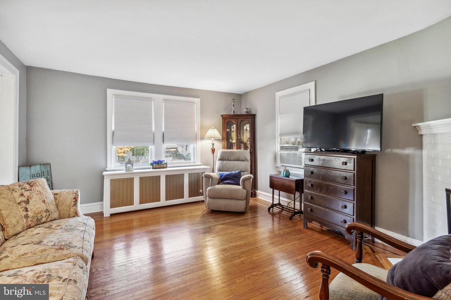 514 Grand Ave