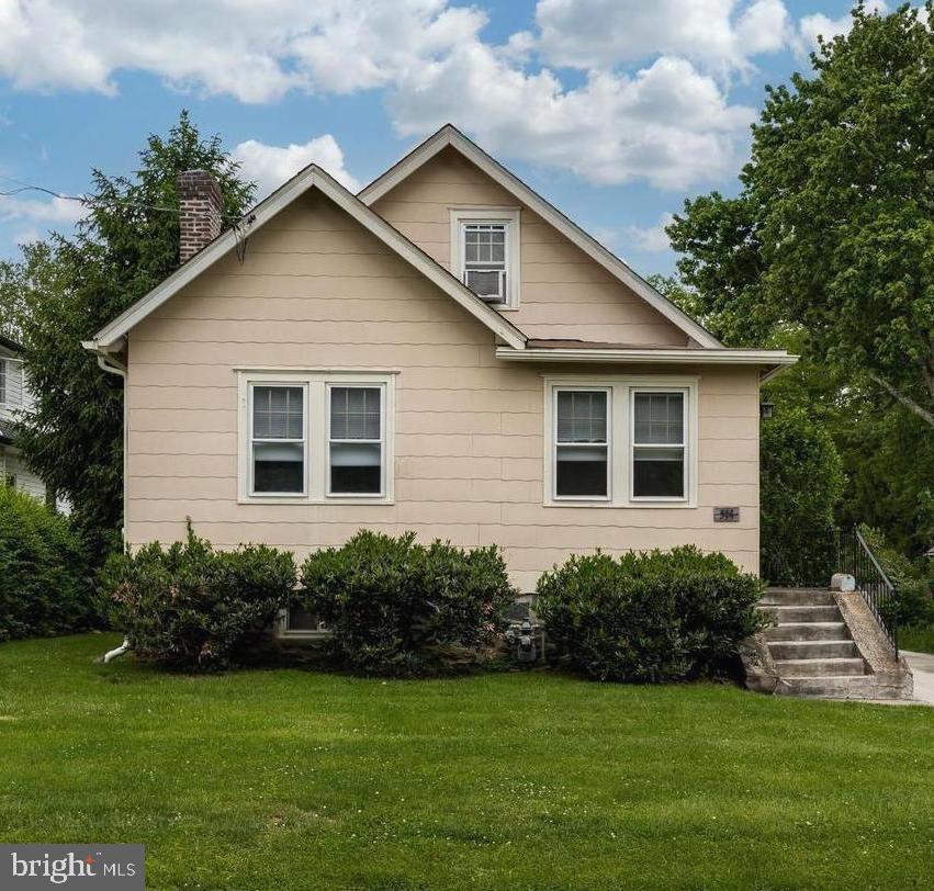 514 Grand Ave