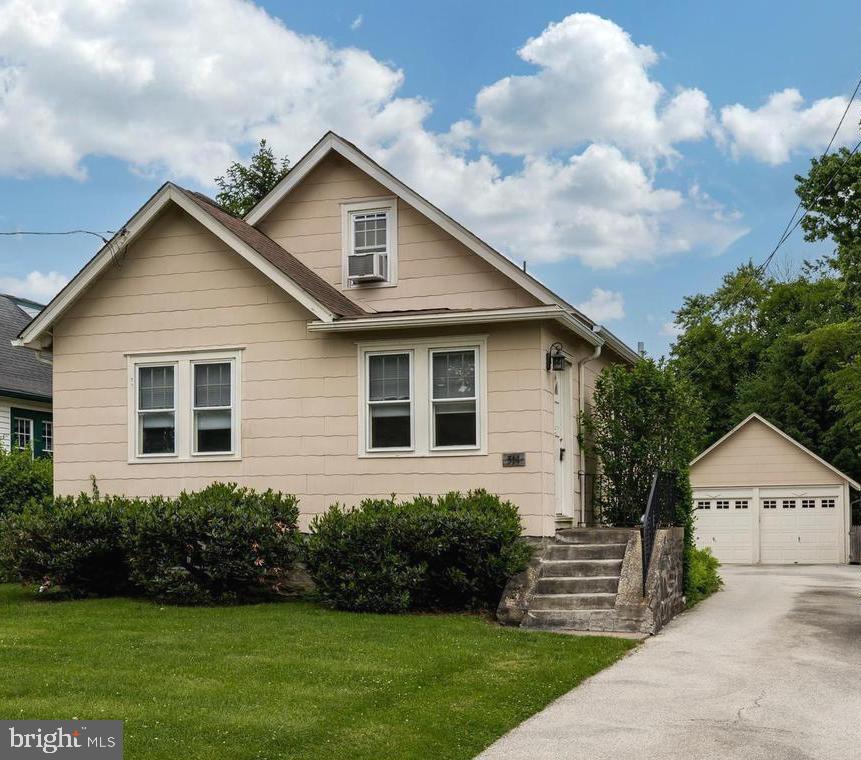 514 Grand Ave