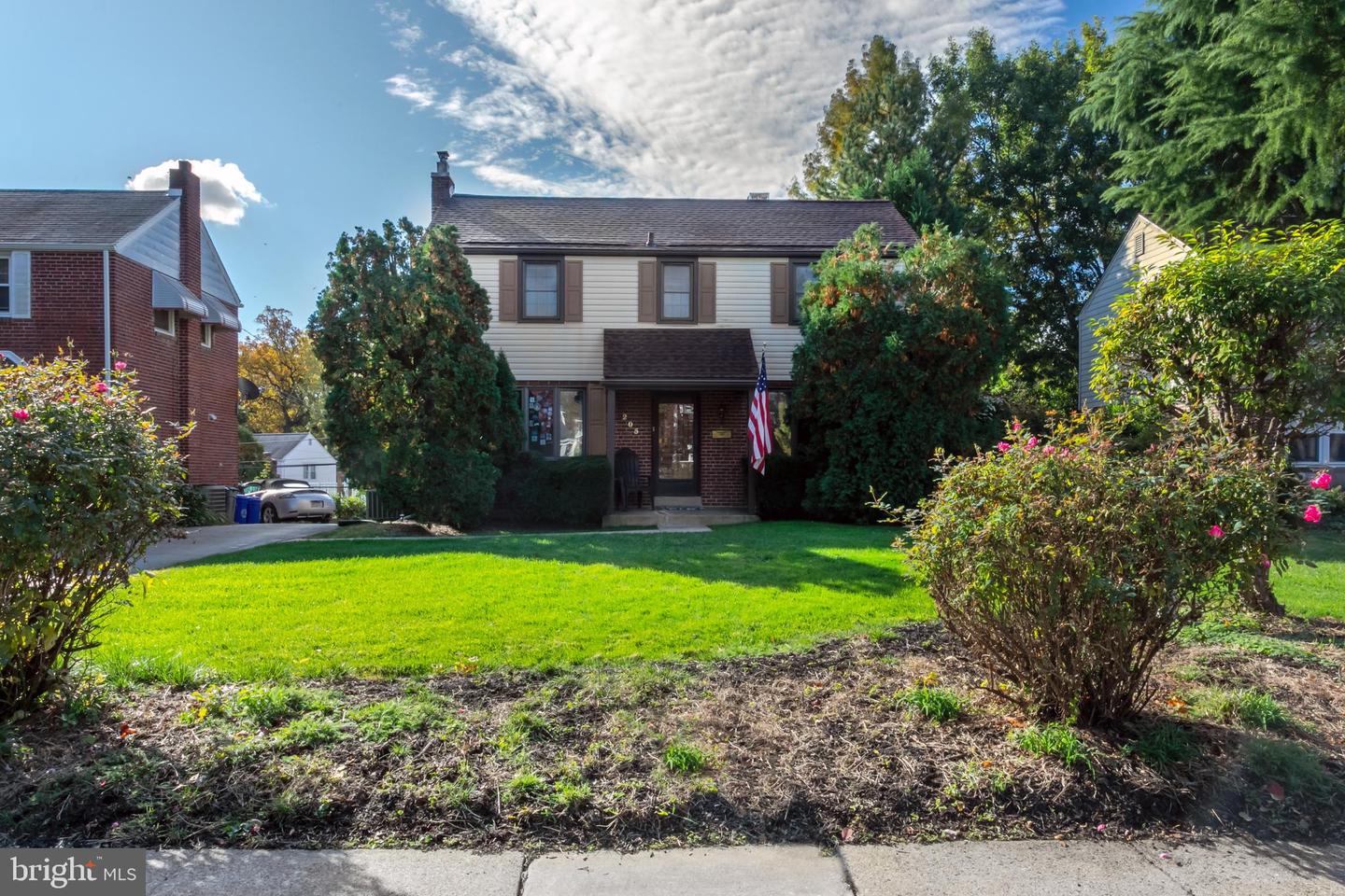 205 Wickford Rd