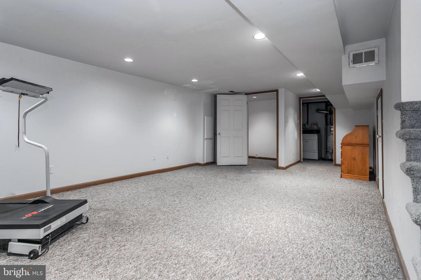 205 Wickford Rd