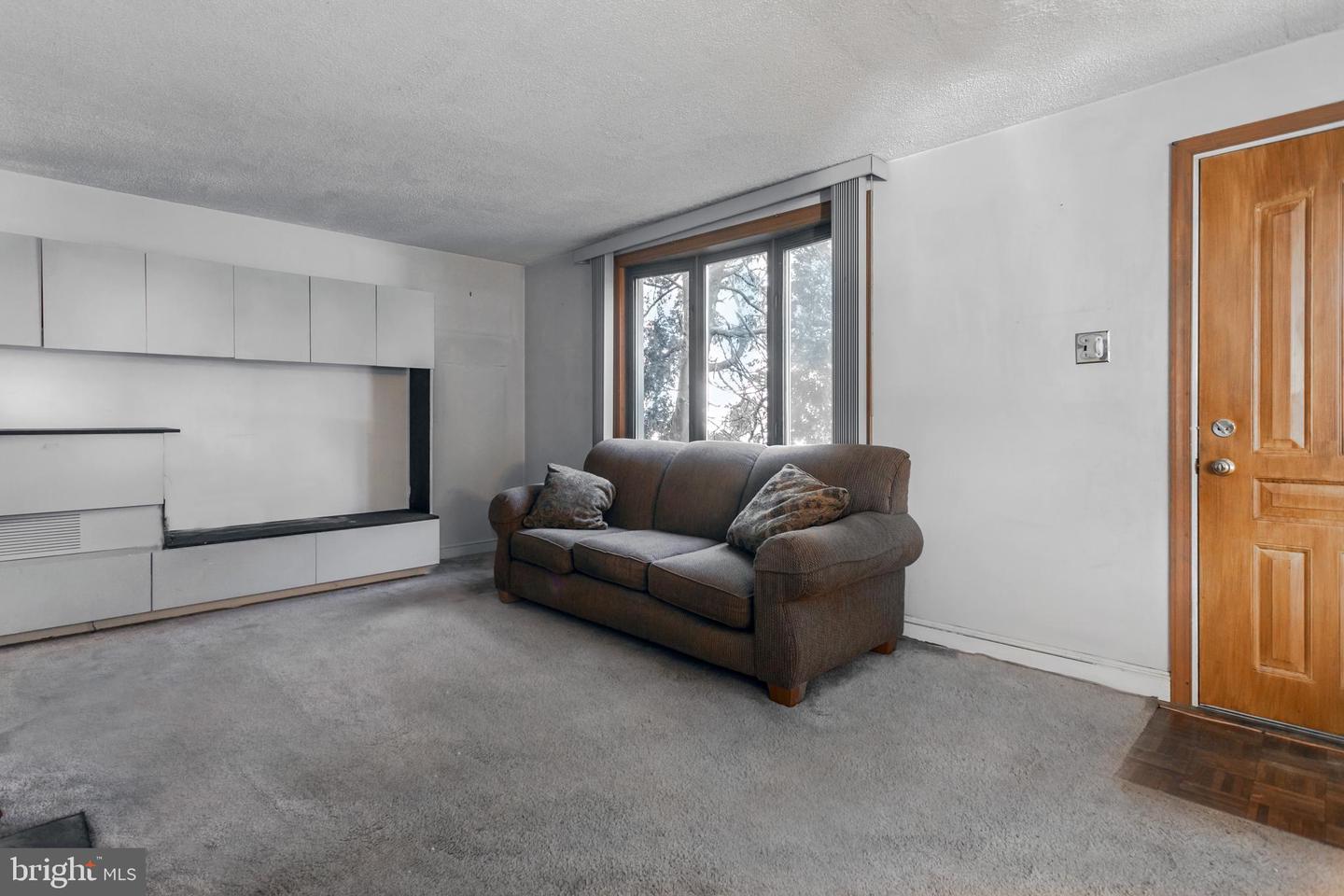 205 Wickford Rd