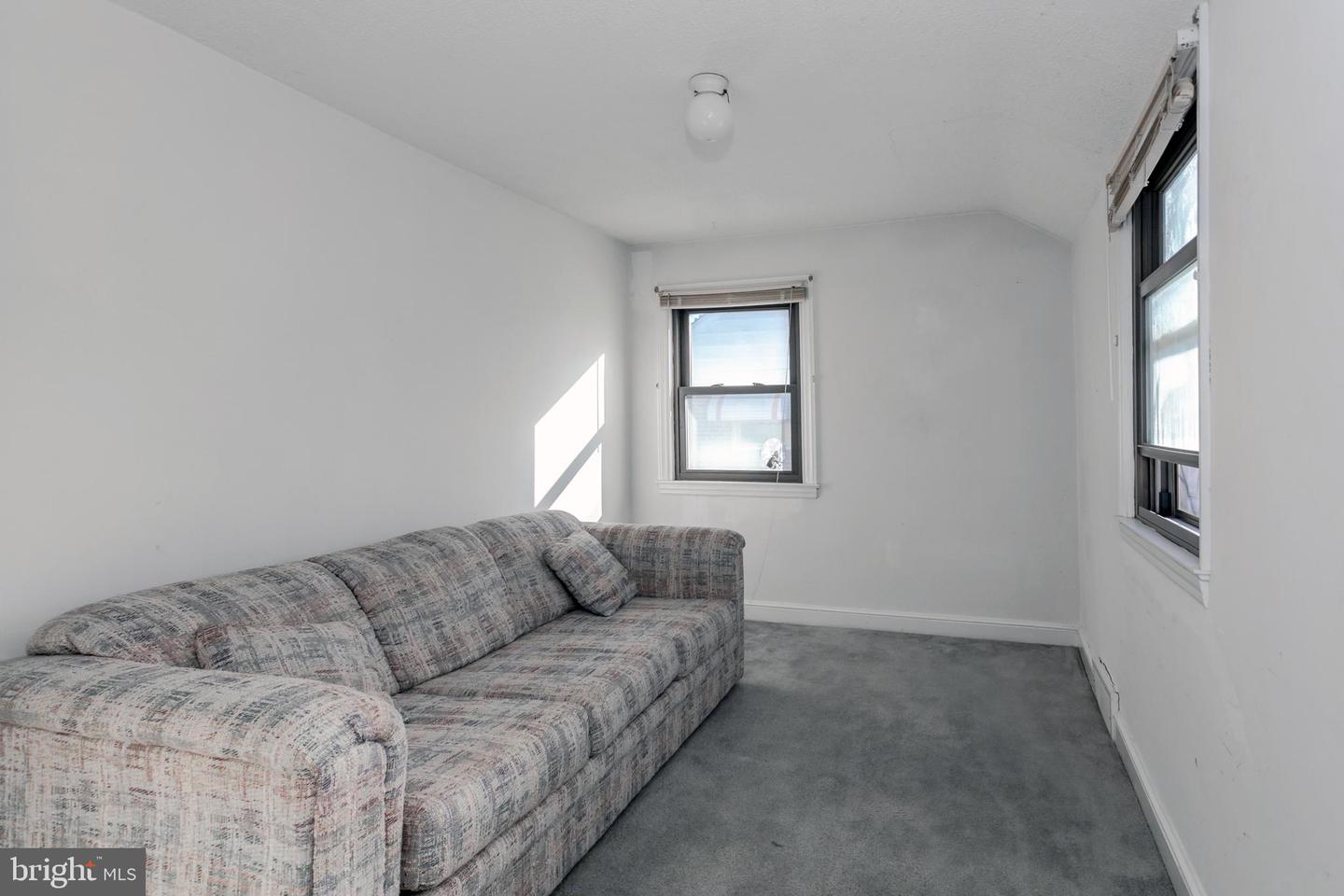 205 Wickford Rd