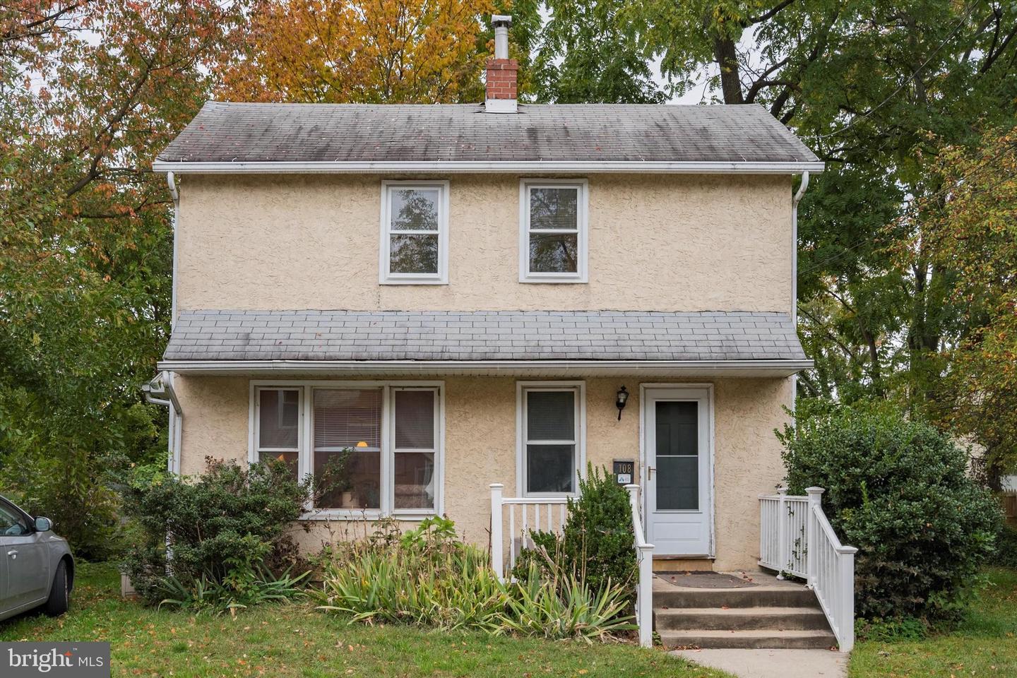 108 School St