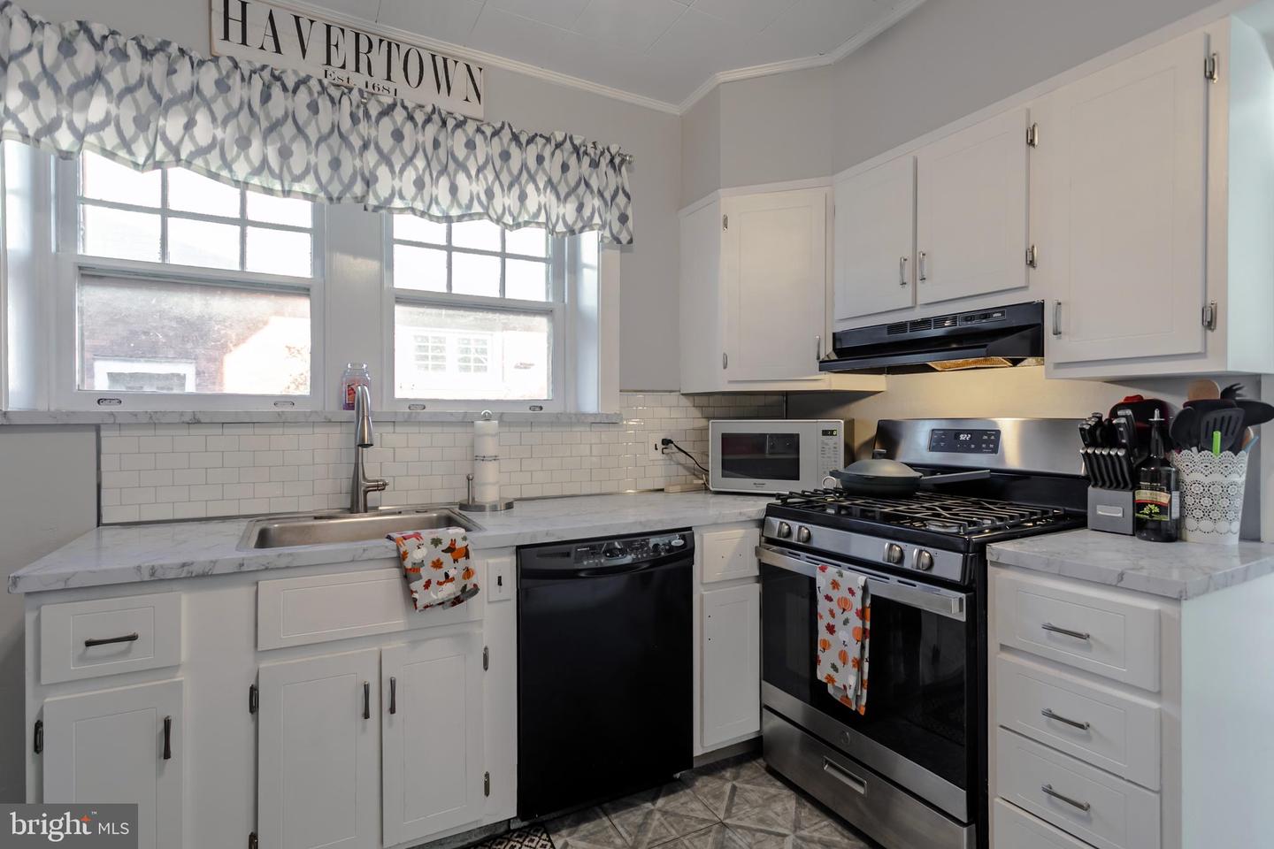 1611 Beverly Rd