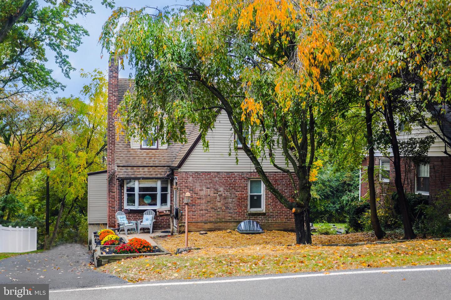 1522 Steel Rd