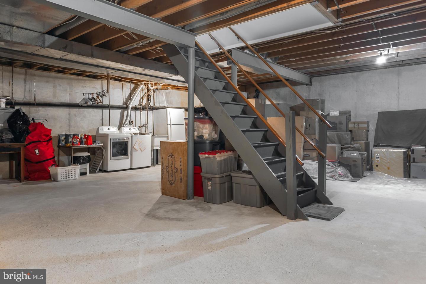 2345 Poplar Rd