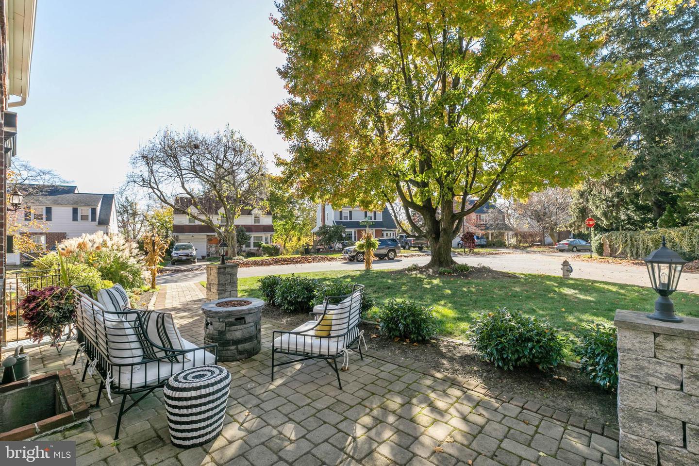 201 Walnut Pl