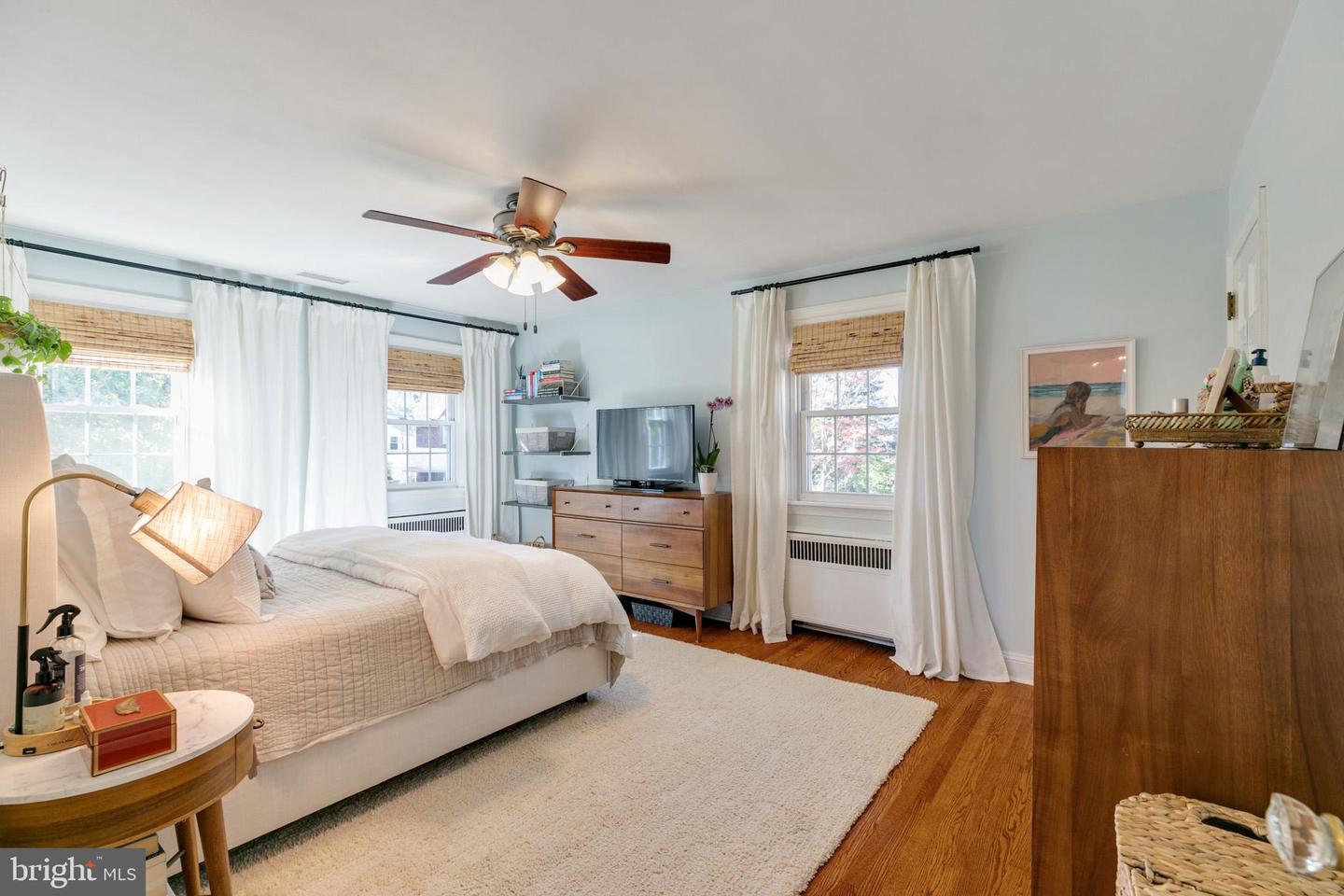 201 Walnut Pl