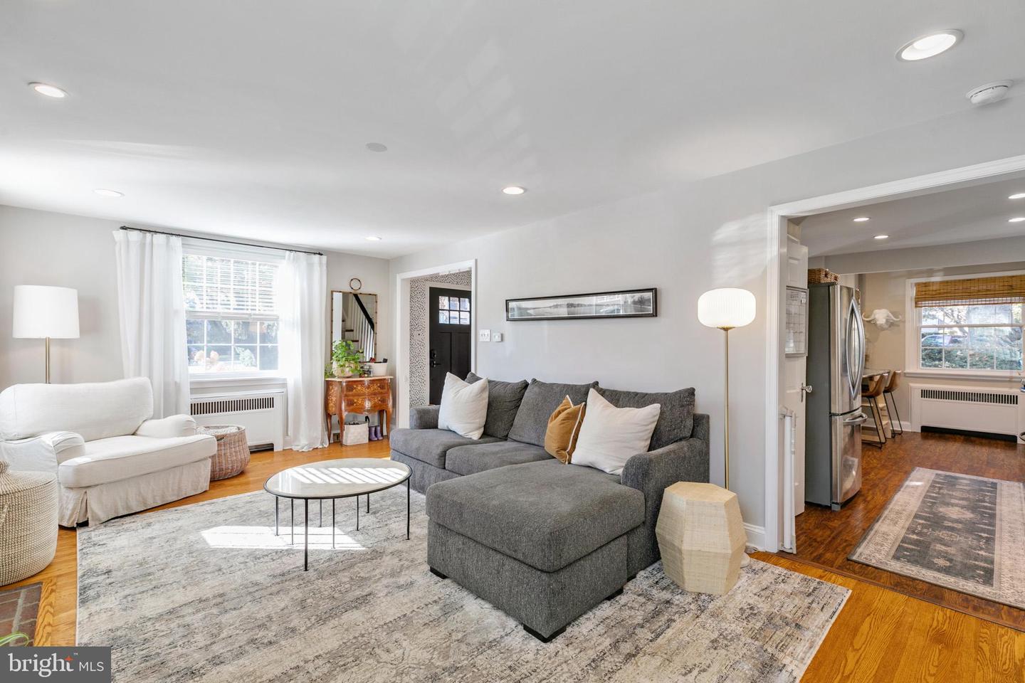 201 Walnut Pl