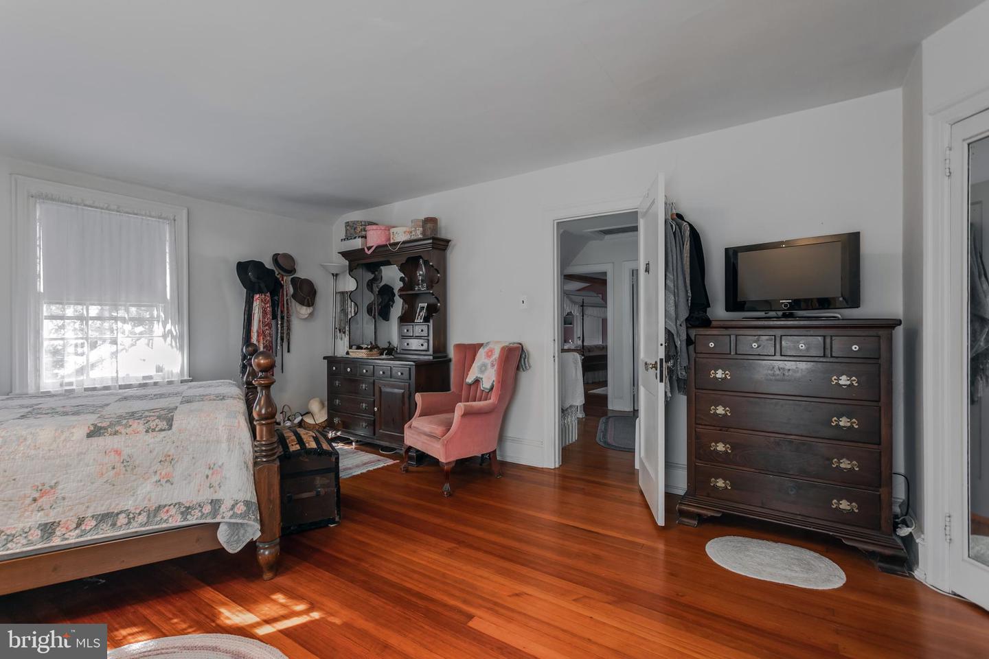 326 N Lansdowne Ave
