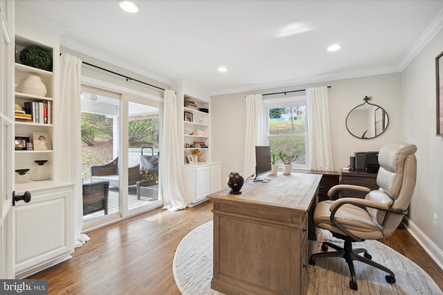 411 Ivy Ln