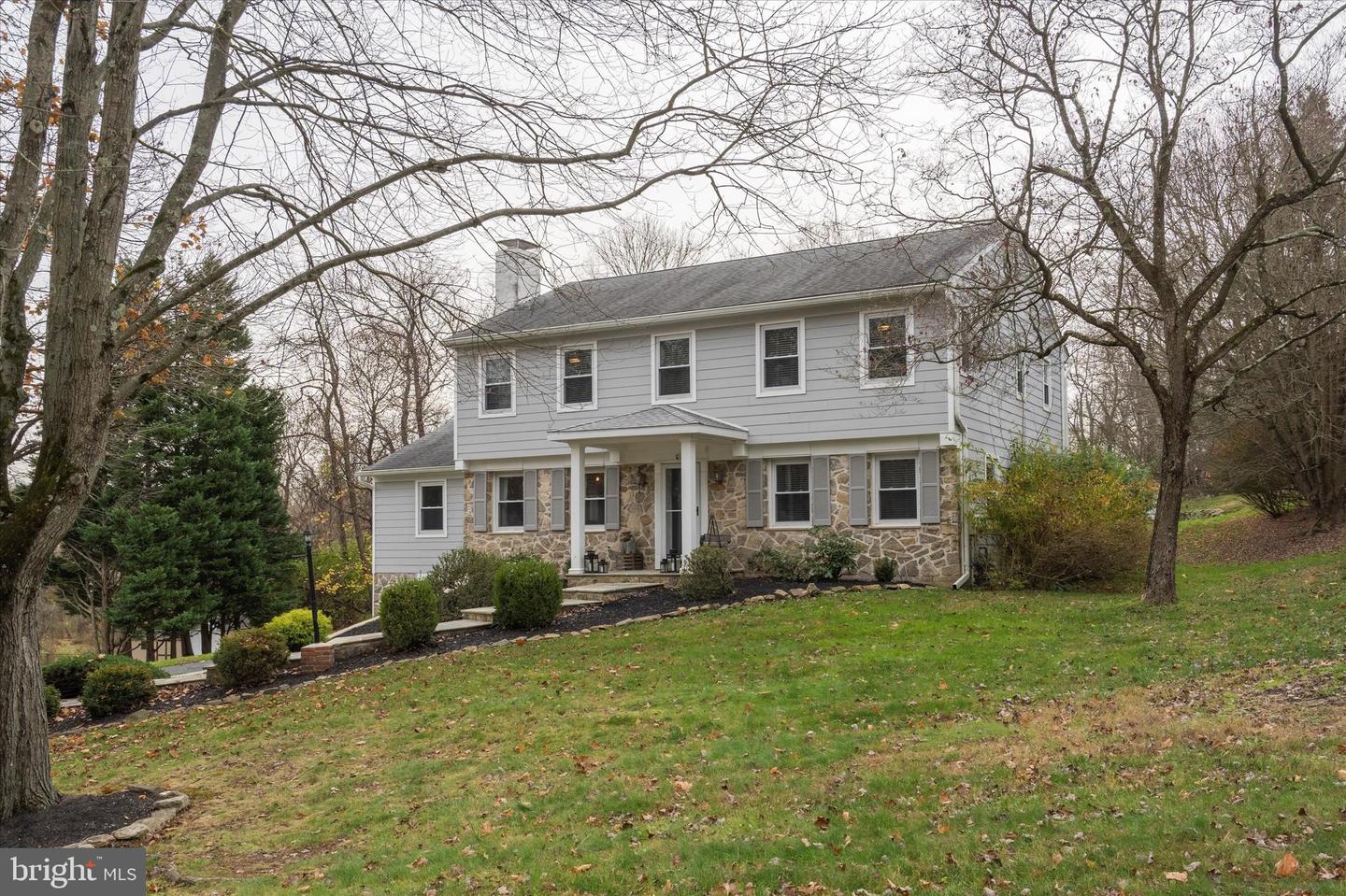 411 Ivy Ln