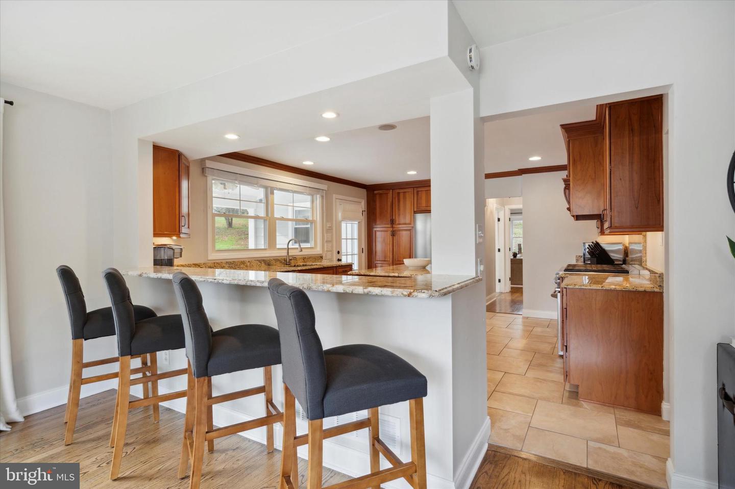 411 Ivy Ln