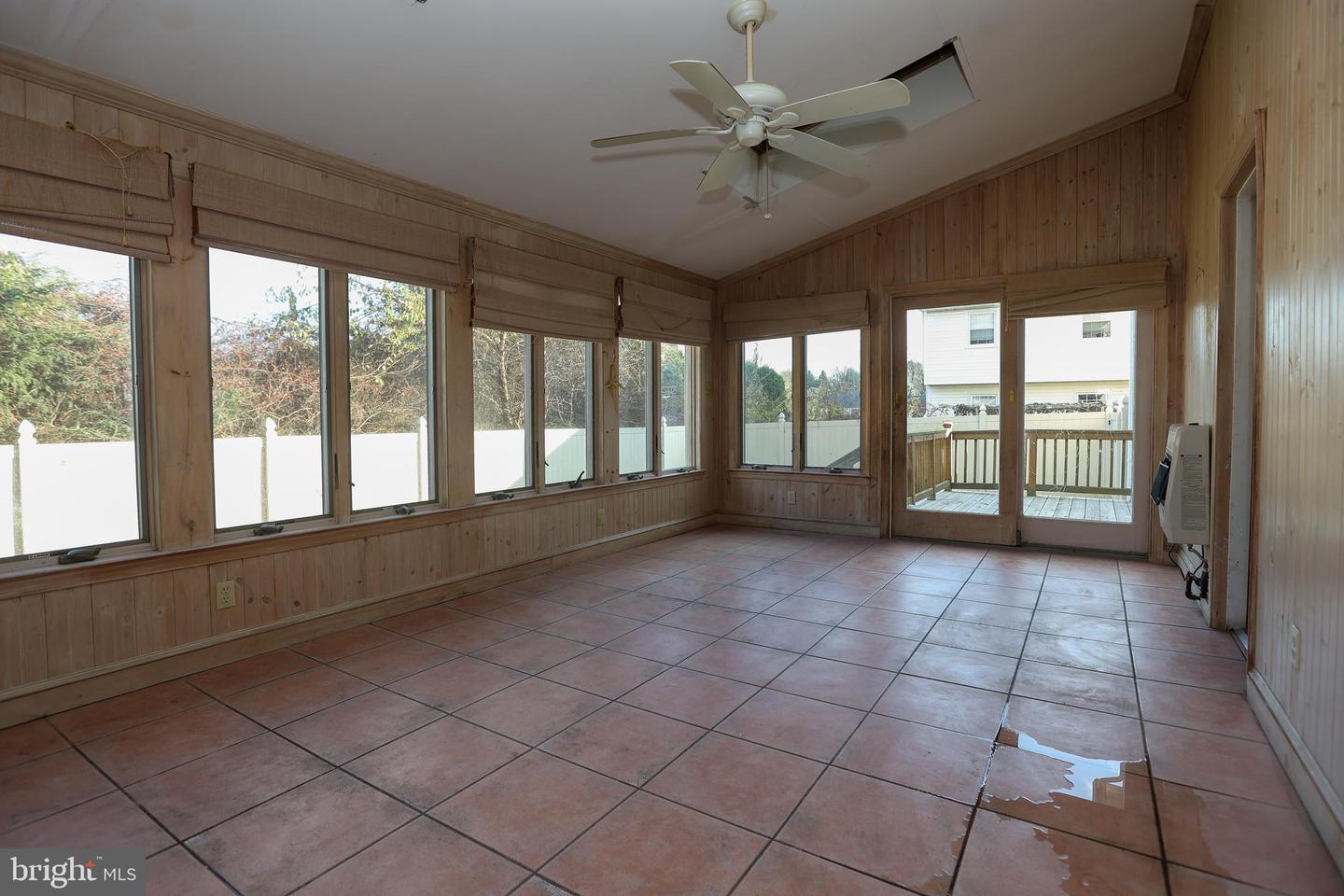 395 Hemlock Ln